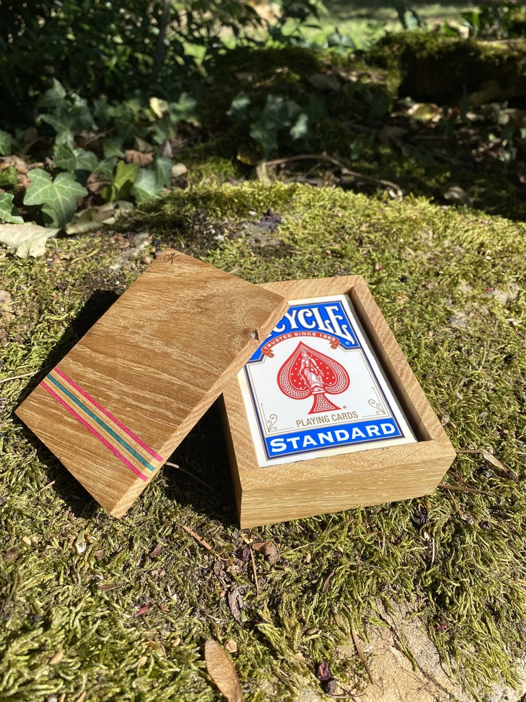 Boîte à jeux de cartes