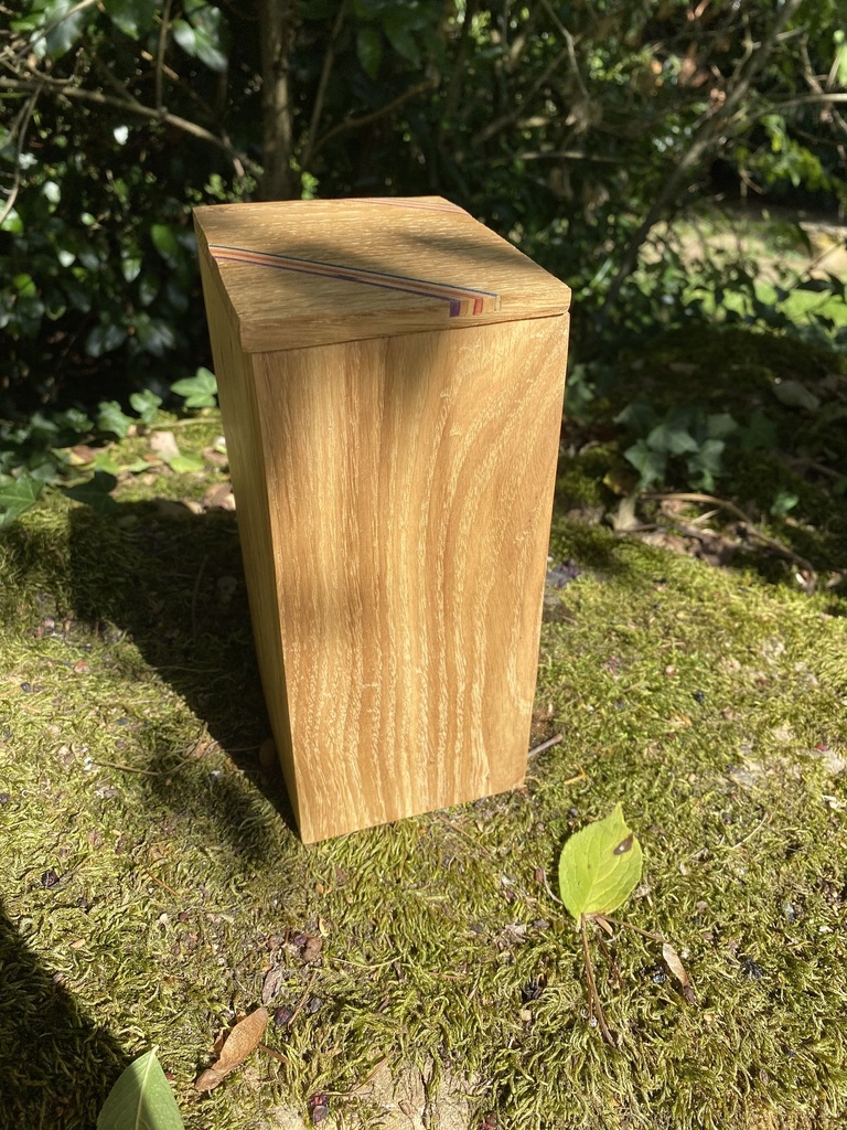 Boîte en chêne 11cm x 8,5cm x 19,5cm