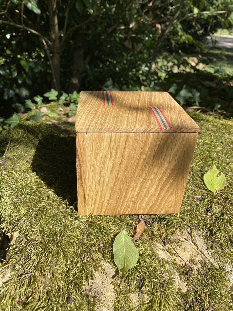 Boîte en chêne 11cm x 11 cm x 10,5cm